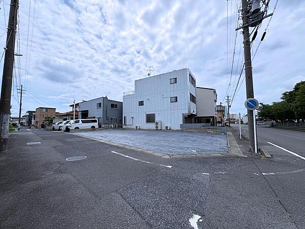 角地！陽当たり良好です！