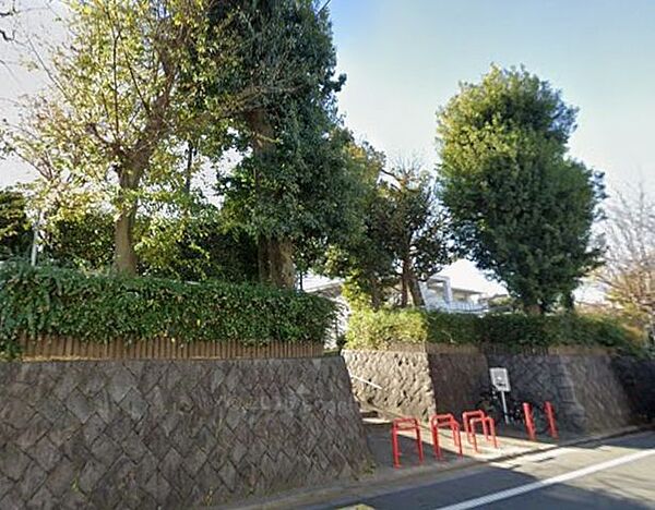西友　高井戸東店 西友まで徒歩1分のためお買い物にも便利な立地です！ 80m