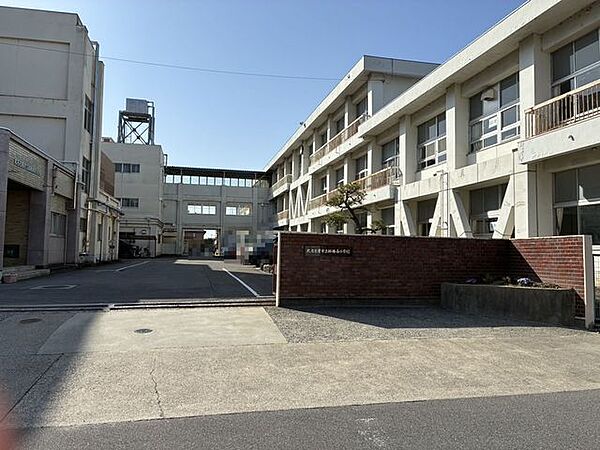 師勝南小学校 350m