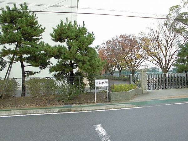 刈谷南中学校 1460m