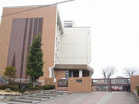 植田中学校 1550m