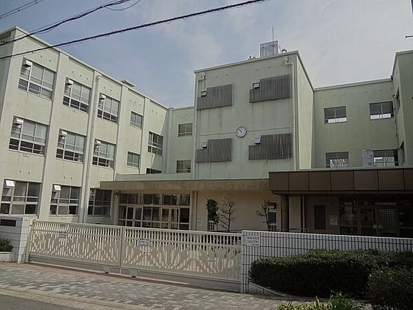 蓬莱小学校 510m