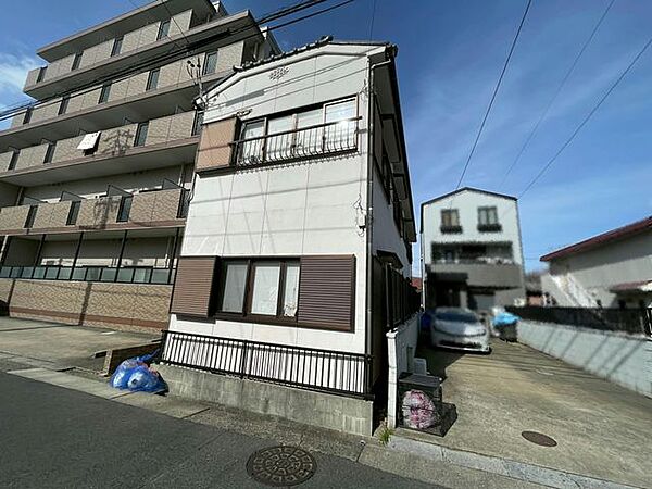 南側より
