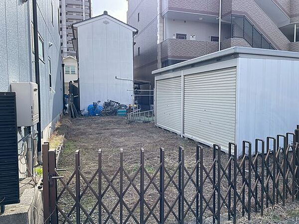 北側より