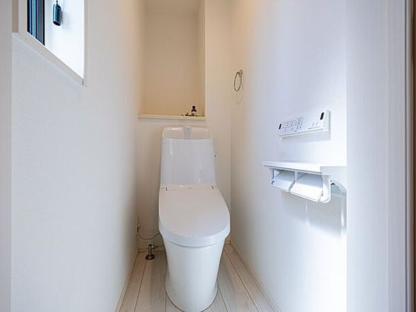 トイレを拡大表示