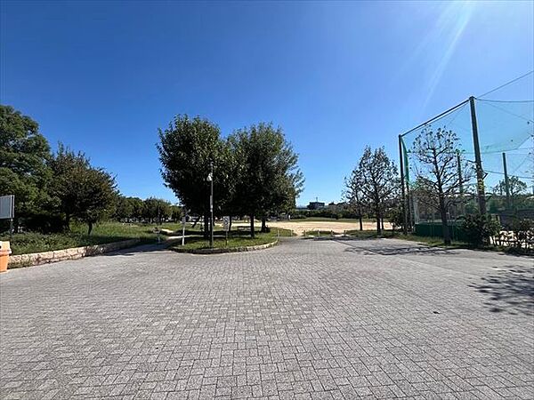 南八下西公園 480m