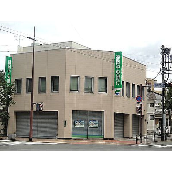 福岡中央銀行戸畑支店（544m）
