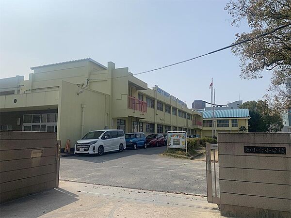 北九州市立西小倉小学校（595m）