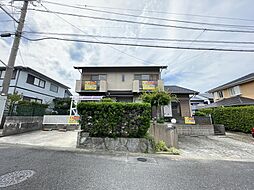 出し入れスムーズ!並列4台駐車可能なゆとりのカースペース