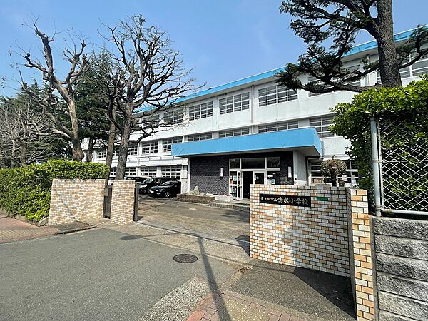 北九州市立鳴水小学校（490m）
