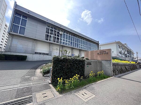 北九州市立花尾小学校（865m）