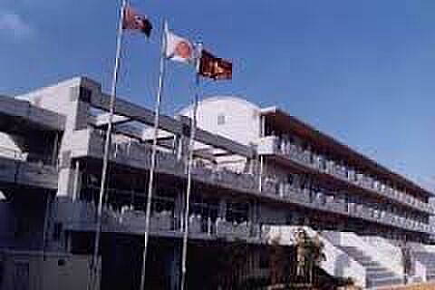 北九州市立花尾中学校（699m）