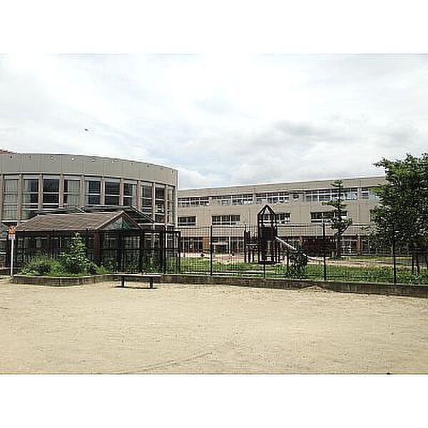 北九州市立戸畑中央小学校（646m）