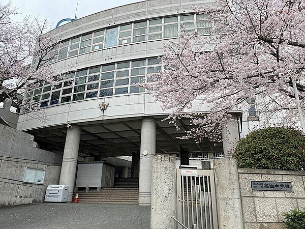 北九州市立高生中学校（904m）