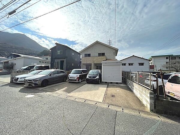 山々を望める自然豊かな景観です☆四季折々の風情を感じられる立地です
