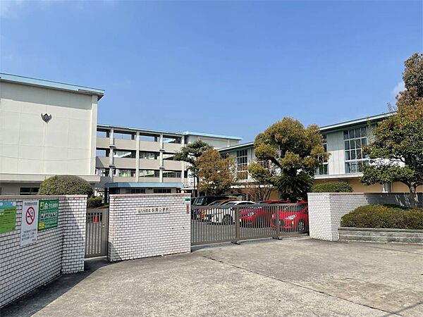 北九州市立引野小学校（771m）