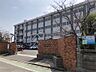 周辺：北九州市立曽根東小学校（989m）