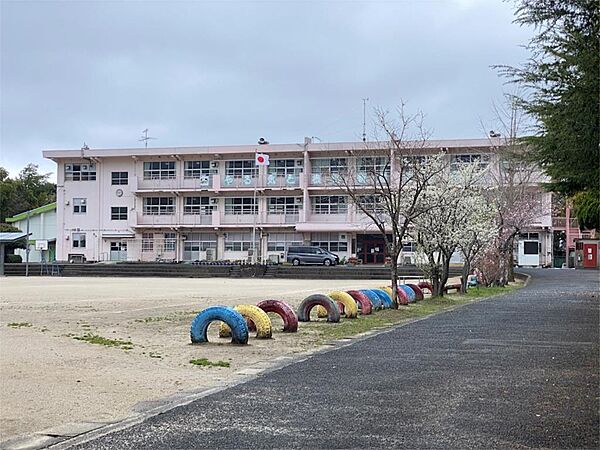 北九州市立新道寺小学校（1683m）