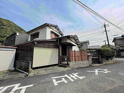 外観:閑静な住宅地の角地☆新築用地にもおススメです! 外観:閑静な住宅地の角地☆新築用地にもおススメです!