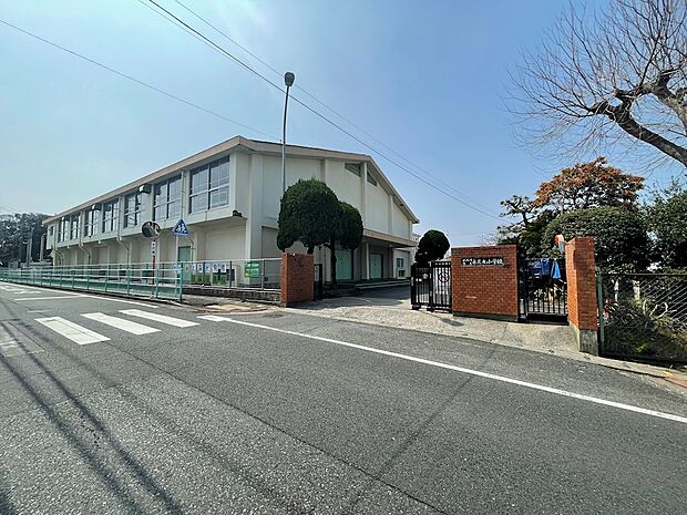 北九州市立永犬丸小学校（772m）