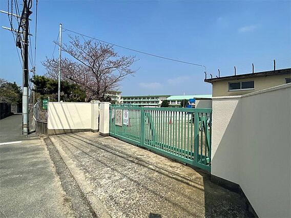 北九州市立上津...