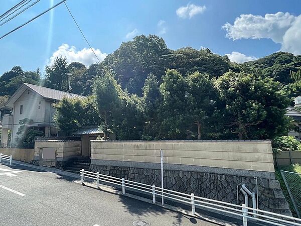 10坪以上の広いお庭があります
