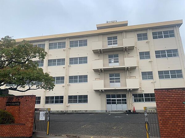 北九州市立光貞小学校（376m）