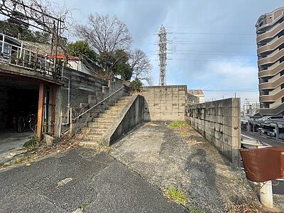 外観:高台に立地してます 外観:高台に立地してます