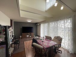 近衛ヶ丘戸建 5SLDKのリビング/ダイニング