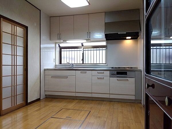 ※CGで家具を消しています。