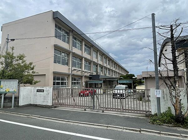 行橋市立延永小学校（1059m）