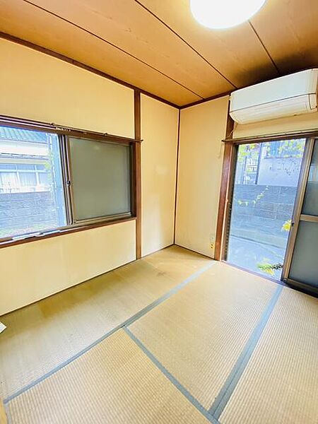 まったりくつろげる和室あります