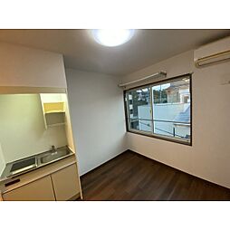 ストラーダ生麦 302 3階ワンルームのリビング/ダイニング
