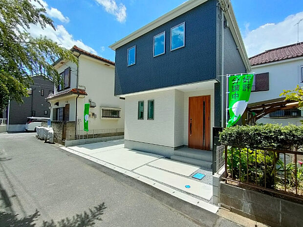 車両の通行がほとんどありませんので、車の入出庫もスムーズに出来ます♪