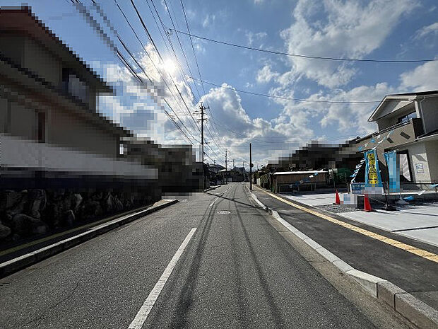 現地写真。前面道路です。