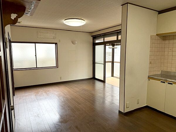 ダイニング８帖
