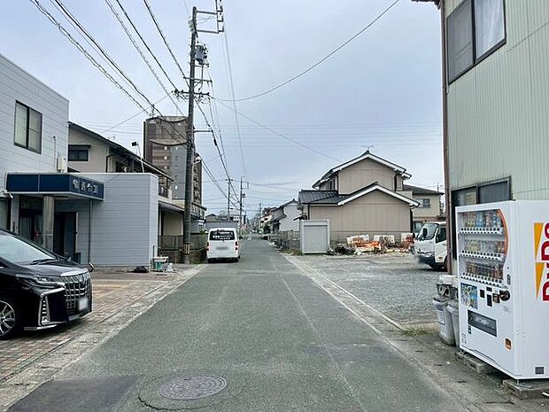 前面道路含む現地写真
