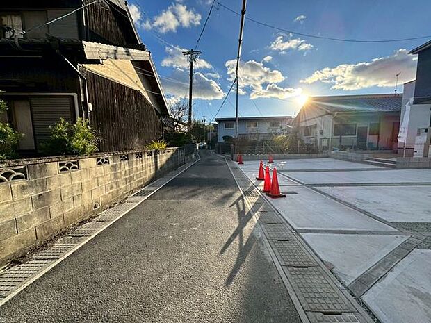 前面道路含む現地写真