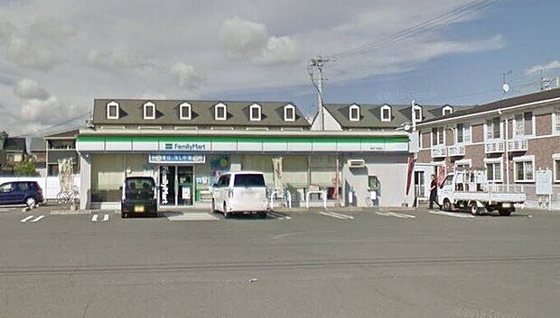 ファミリーマート 御津下佐脇店 1100m