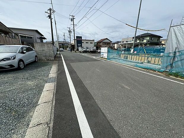 前面道路含む現地写真