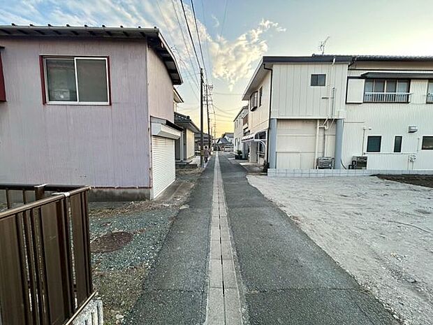 前面道路含む現地写真