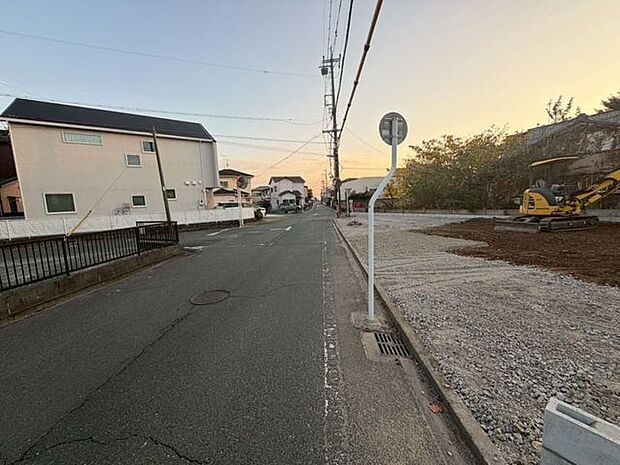 前面道路含む現地写真