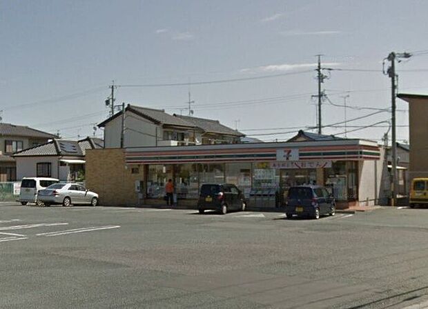 セブンイレブン　豊川三蔵子町店 650m