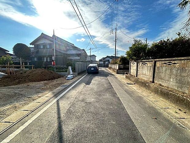 前面道路含む現地写真