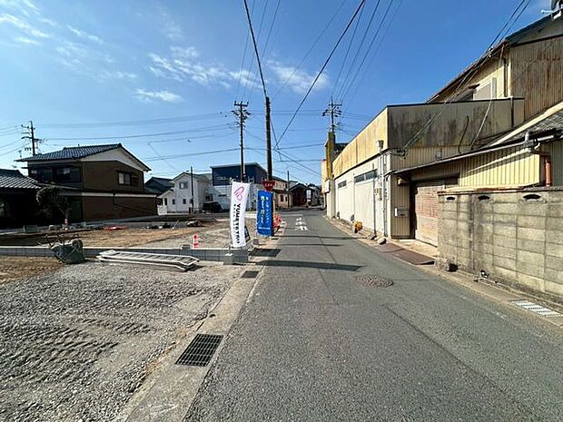 前面道路含む現地写真