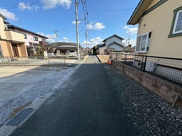 前面道路含む現地写真