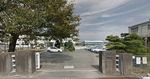 一宮西部小学校 1040m