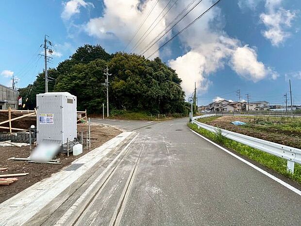 前面道路含む現地写真