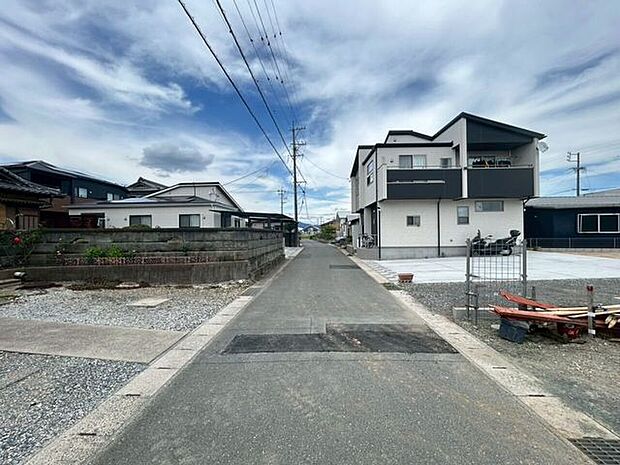 前面道路含む現地写真
