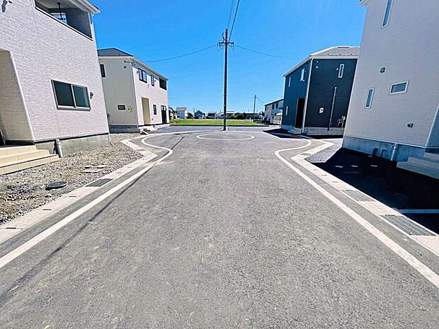前面道路含む現地写真